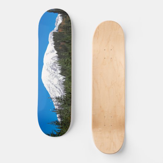 Sneeuw bedekt Mount Rainier landschap Persoonlijk Skateboard (Voorkant)