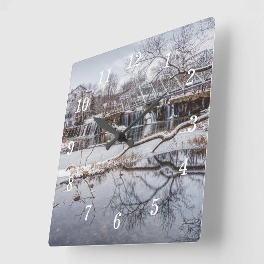 Sneeuw bij Finley Dam wandklok (Hoek)