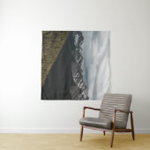 SNEEUW-CAPPED GRAY ROCKY MOUNTAIN ONDER CLOUDY SKY WANDKLEED (In Situ (horizontaal))