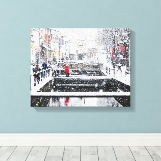Sneeuw in Midsomer Norton Canvas Afdruk (Insitu (Houten vloer))