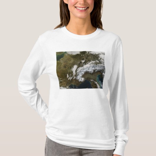 sneeuw, mist en lage wolken in western Europa T-shirt (Voorkant)
