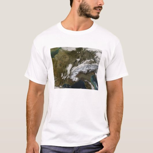 sneeuw, mist en lage wolken in western Europa T-shirt (Voorkant)