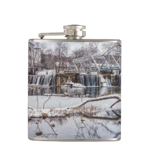 sneeuw op Finley-dam Heupfles