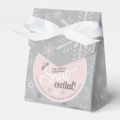 Sneeuw Opgewonden Baby Meisje Roze Grijs Sneeuwvlo Bedankdoosjes (Voorkant Zijde)