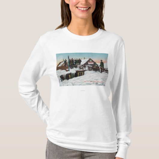 Sneeuw over het huis TopsNome, AK T-shirt (Voorkant)