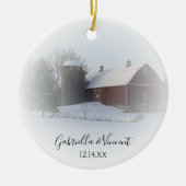 Sneeuw Overdekte schuur Winter Land Wees mijn brui Keramisch Ornament (Voorkant)