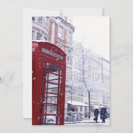 Sneeuw valt op rode telefooncel feestdagenkaart (Voorkant)