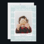 Sneeuw veel leuke fotoscript tekst modern<br><div class="desc">De tekst van het Joyful fotomanuscript moderne vakantiekaart. De achtergrondkleur kan worden aangepast aan uw foto. Een deel van een leuk,  wintervakantie collectie.</div>