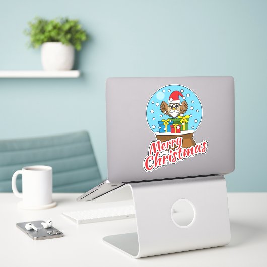 Sneeuw Wereldbol met Sinterklaas Uil Sticker (Laptop op bureau)