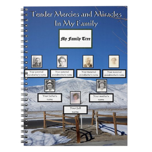 Sneeuwbedekkende familieboom — Mercies Miracles Notitieboek (Voorkant)