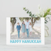 Sneeuwblauwe vrolijke Hanukkah-foto kaart (Staand voorkant)