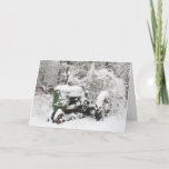 Sneeuwgedekte trekker feestdagen kaart<br><div class="desc">Foto van een sneeuwbeklede trekker naast bossen.</div>