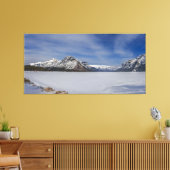 Sneeuwgekust Lake Minnewanka Panorama Canvas Afdruk (Insitu (Woonkamer))