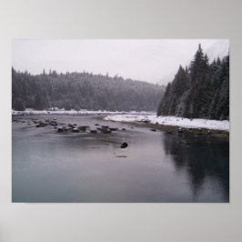 Sneeuwige dag aan de Chilkoot rivier Poster