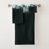 Sneeuwige, mysterieuze blauwe neonlichte monogram  bad handdoek (Insitu)