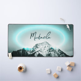 Sneeuwige, mysterieuze blauwe neonlichte monogram  bureaumat