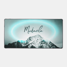 Sneeuwige, mysterieuze blauwe neonlichte monogram  bureaumat