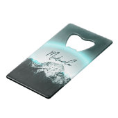 Sneeuwige, mysterieuze blauwe neonlichte monogram  creditkaart flessenopener (Voorkant Gekanteld)