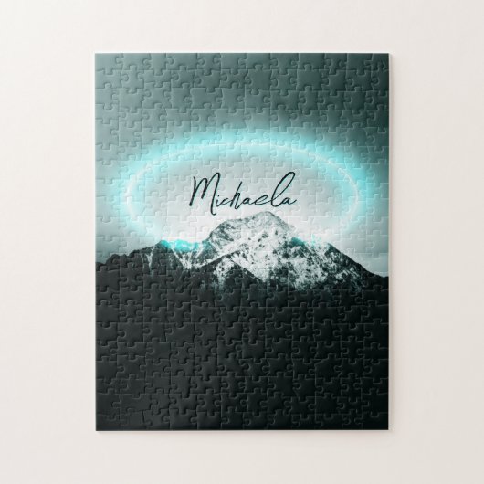 Sneeuwige, mysterieuze blauwe neonlichte monogram legpuzzel (Verticaal)
