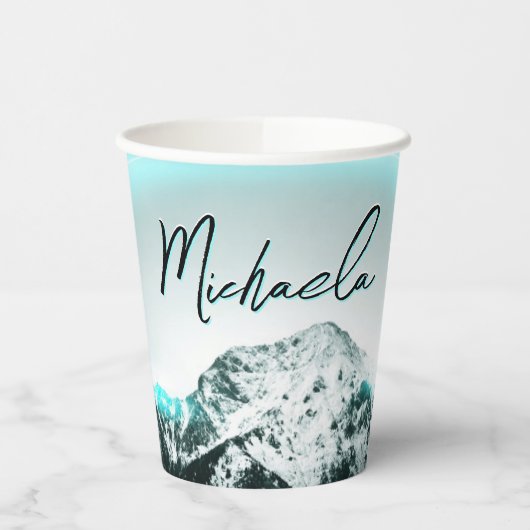 Sneeuwige, mysterieuze blauwe neonlichte monogram papieren bekers (Links)