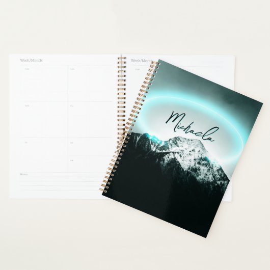 Sneeuwige, mysterieuze blauwe neonlichte monogram planner (Display)