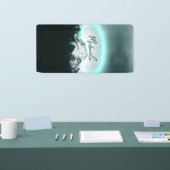 Sneeuwige, mysterieuze blauwe neonlichte monogram  spandoek (Beurs)