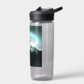 Sneeuwige, mysterieuze blauwe neonlichte monogram  waterfles (Links)
