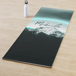 Sneeuwige, mysterieuze blauwe neonlichte monogram  yogamat