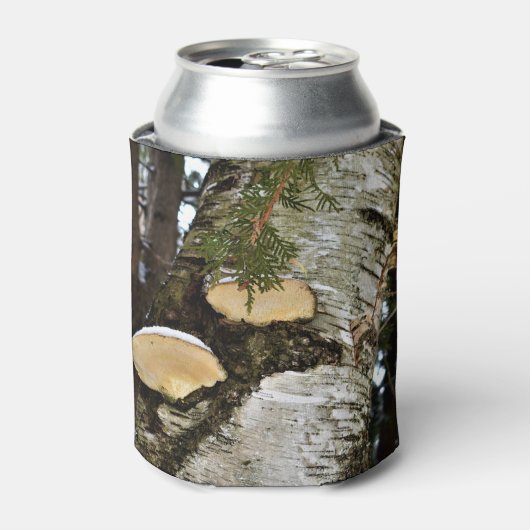 Sneeuwige paddenstoelen bij de vogelboom blikjeskoeler (Blikje Voorkant)