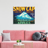 Sneeuwige Pet Apple Crate LabelMosier, OF Canvas Afdruk (Insitu (Woonkamer))