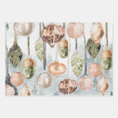 Sneeuwige  roze en groene Ornamenten Inpakpapier Vel (Voorkant 2)