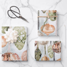 Sneeuwige  roze en groene Ornamenten Inpakpapier Vel