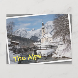 Sneeuwkerk met Alpenbergen in de winter Briefkaart
