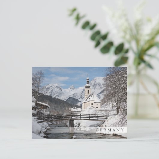 Sneeuwkerk met Alpenbergen in de winter Briefkaart (Staand voorkant)