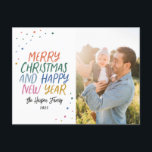 Sneeuwkleurige, moderne prettige kerstfoto feestdagenkaart<br><div class="desc">Maak dit vakantieseizoen een stijlvolle verklaring met deze feestelijke en feestelijke fotokaart. Aan de voorzijde staan uw foto, afspeelbare en kleurrijke gestileerde typografie met uw aangepaste tekst hieronder, voorzien van kleurrijke confetti-sneeuwscooters. Vul de rug met uw terugkeeradres, ontvankelijk adres, en uw eigen douanebericht in - of schrap eenvoudig placeholder tekst...</div>