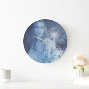 Sneeuwkoningin met kerstcadeaus grote klok