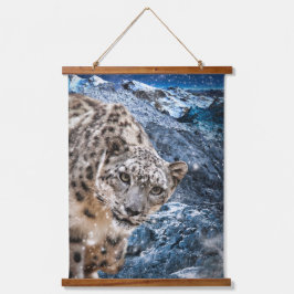 SNEEUWLEOPARD CLOUD WALKER HANGEND WANDKLEED