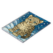 Sneeuwluipaardwelp in sneeuw, gebrandschilderde ku notitieboek (Linkerzijde)