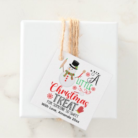 Sneeuwman bakken een kleine kersttraktatie zoet bedankjes labels (In situ)