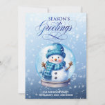 Sneeuwman Blauw Wit Seizoen Groeten Kerstmis Feestdagenkaart<br><div class="desc">"Season's Greetings" aanpasbaar kerst wenskaart met een schattige sneeuwpop in een sneeuw wereldbol op een zacht blauwe achtergrond. Personaliseer met je familienaam. Neem contact met mij op voor hulp bij uw aanpassingen of om extra matching of coördinatie van Zazzle producten aan te vragen.</div>