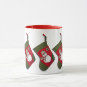 Sneeuwman die Kerstmiskousen rondom hangt Mok (Midden)