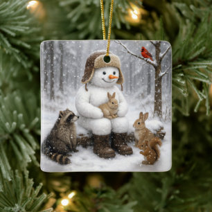 Sneeuwman in winterwoud met dierenvrienden keramisch ornament