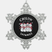 Sneeuwman Kerst Chillin Met Mijn Sneeuwmies Gift Tin Sneeuwvlok Ornament (Voorkant)