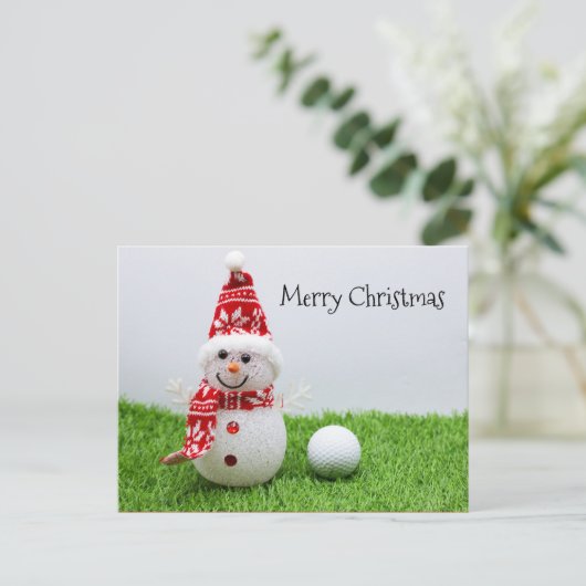 Sneeuwman met golfbal op groen gras Kerstmis Briefkaart (Staand voorkant)