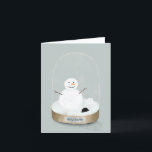 Sneeuwman wereldbol kerstkaart feestdagen kaart<br><div class="desc">Met de hand getekend voor dat unieke gevoel,  heeft deze brutale sneeuwman zijn pet verloren in deze moderne maar toch traditionele wereldbol sneeuwkaart. De tekst aan de binnenkant van de kaart is volledig aanpasbaar.</div>