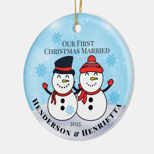 Sneeuwmannen voor het eerst getrouwd keramisch ornament (Links)