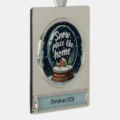 Sneeuwplaats zoals Home Vakantie Quote Verzilverd Banner Ornament (Rechts)