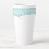 Sneeuwrijk winterbos landschap met sparren latte mok (Voorkant)