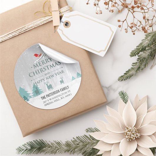 Sneeuwscène met kerstmis en nieuwjaars begroet adr ronde sticker