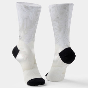 Sneeuwscène met ornamenten en witte tint sneeuw sokken